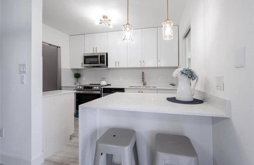 Park Shore Apartment | Cozy 1-bedroom apartment in tranquil Naples with WiFi, fitness room