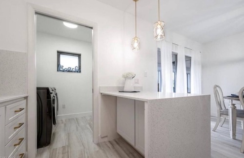 Park Shore Apartment | Cozy 1-bedroom apartment in tranquil Naples with WiFi, fitness room