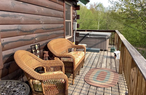 Phillips Cabin | Cozy 1-bedroom cabin in Phillips