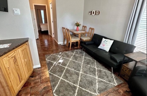 Isleton Cabin | Cozy 1 Bedroom Cabin in Isleton-Cabin 46