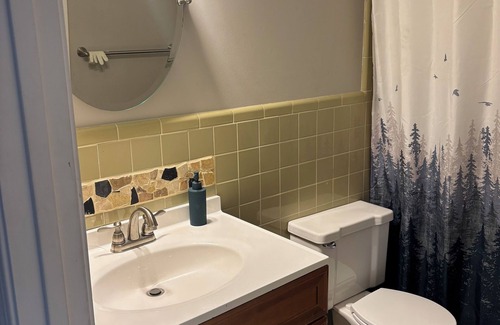 Jeffersontown Condo | Cozy 1-bedroom condo with WiFi, AC in delightful Jeffersontown