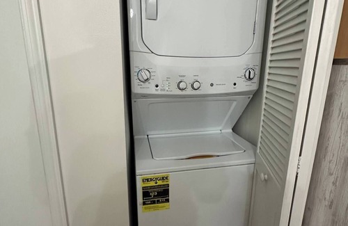 Newbold Condo | Cozy 1-bedroom condo with AC,fitness room in welcoming Philadelphia/WITH PARKING