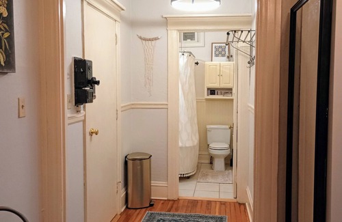 Alphabet Historic District Condo | Cozy 1-bedroom condo in welcoming Portland with AC, WiFi