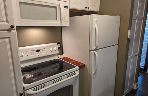 Nellysford Condo | Cozy 1 Bedroom Condo Off 12th Hole at Devil's Knob Golf Course