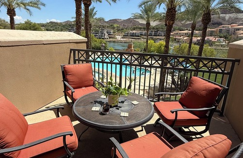 Lake Las Vegas Condo | Cozy 1-bedroom condo in tranquil Henderson with fitness room, AC