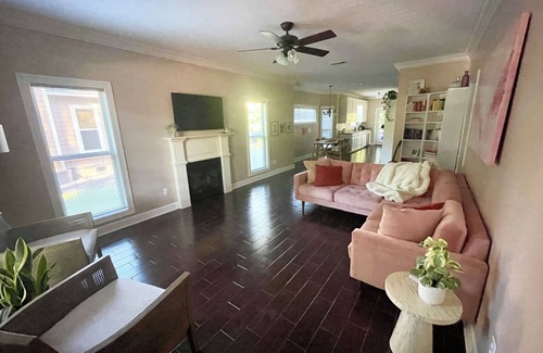 Oxmoor House | Cozy 1-bedroom Cottage in Oxford just 12 minutes to Ole Miss Campus