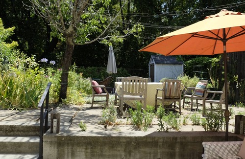 Fairfax Apartment | Cozy 1-bedroom creekside hideaway in charming Fairfax walkable to downtown.