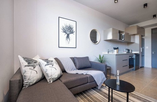 Port Zimbali Apartment | Cozy 1-Bedroom in Ballito - Pool - Gas Braai
