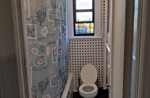 Midwood Apartment | cozy 1 bedroom in Brooklyn close to Manhattan and public beaches