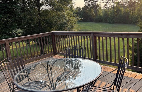Waverly Apartment | Cozy 1-bedroom in enchanting Waverly with WiFi, AC in the Country