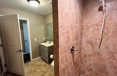 Milligan House | Cozy 1-bedroom, private bathroom suite in delightful Crestview.