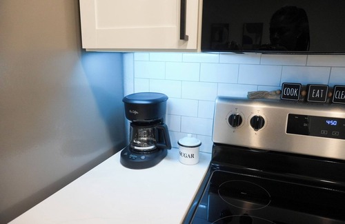 Bayonet Point Apartment | Cozy 1 bedroom suite-apartment.