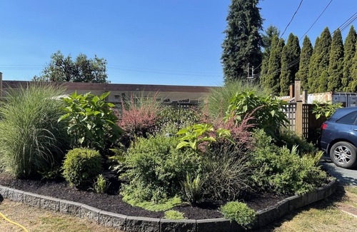 Regional District of Nanaimo Apartment | Cozy 1 Bedroom Suite - 5 minutes from the beach!