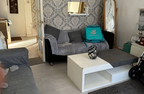Westminster Apartment | Cozy 1-bedroom with AC, WiFi in charming London