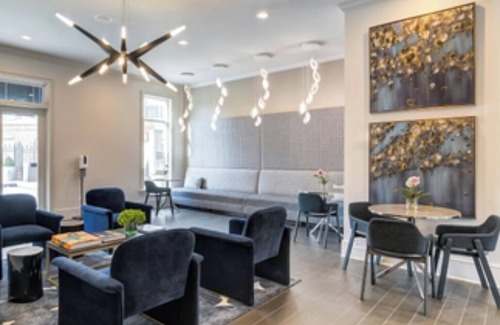 Lindridge-Martin Manor Apartment | Cozy 1- bedroom with accessible pool, fire pit and gym