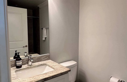 Near West Side Apartment | Cozy 1 BR, 1 Parking, Sleeps 4!