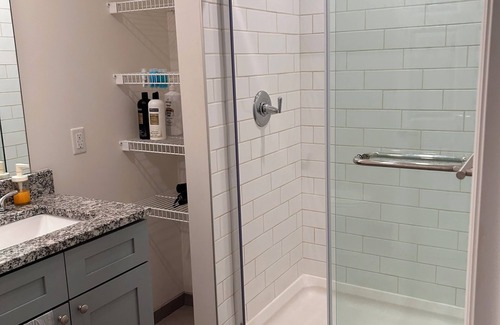 Cultural District Apartment | Cozy 1-BR with WiFi Near PNC Park & Cultural District