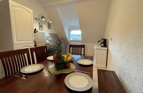 Huesten Apartment | Cozy 105 sqm maisonette - Suite Dilara