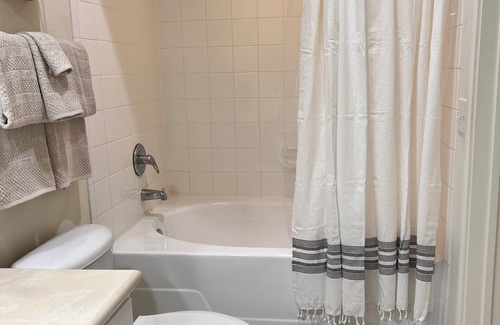 Montrose Apartment | Cozy 1BD apartment in downtown Houston