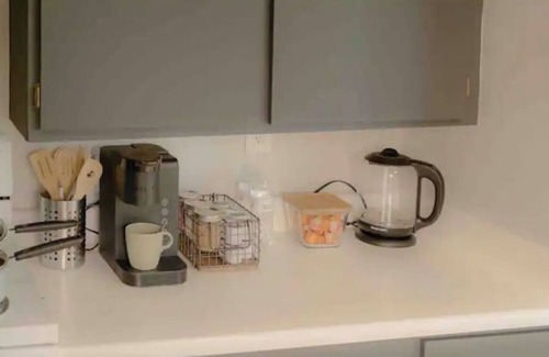 Harlandale Apartment | Cozy 1bedroom apt getaway near downtown