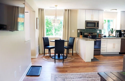 Roseville Apartment | Cozy 1BR Apartment in Quiet Neighborhood