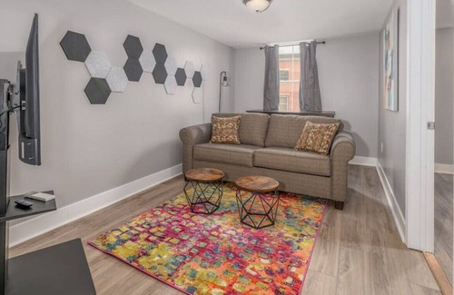 Augusta Apartment | COZY 1BR APT | PERFECT LOCATION | WALK EVERYWHERE