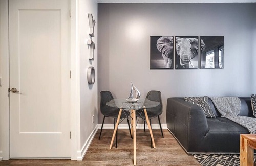 Church and Wellesley Apartment | Cozy 1BR Apt with Gym, Near Royal Ontario Museum