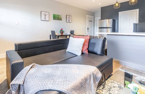 Central Hamilton Apartment | Cozy 1BR Condo Unit on James Street North!