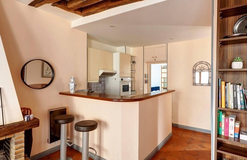 Quartier Sainte-Avoye Apartment | Cozy 1BR in Heart of Le Marais