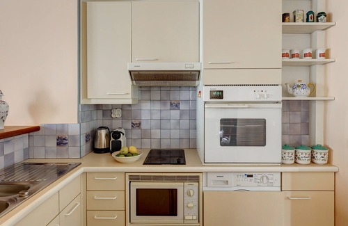 Quartier Sainte-Avoye Apartment | Cozy 1BR in Heart of Le Marais