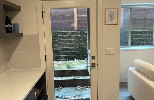 Irvington Apartment | Cozy 1BR NE Portland ADU Close to Hospital - 1 Month Min
