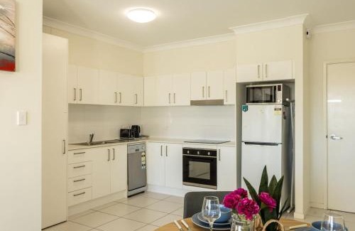 Springwood Apartment | Cozy 1BR Unit in Springwood Great Location Parking