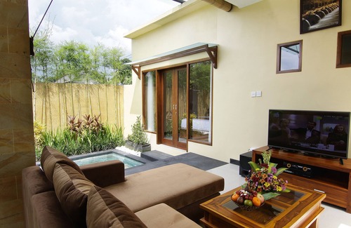 Babakan House | Cozy 1BR Villa - 11Min Drive To Berawa Beach! W/Private Swimming Pool!