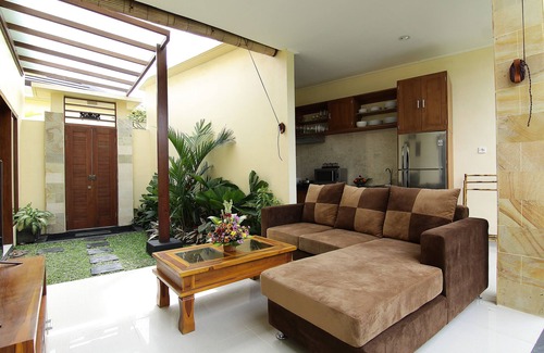 Babakan House | Cozy 1BR Villa - 11Min Drive To Berawa Beach! W/Private Swimming Pool!