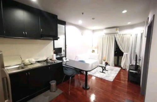 Pathumwan Apartment | Cozy 1br walk to BTS and Airport Rail Link Close to Malls G7