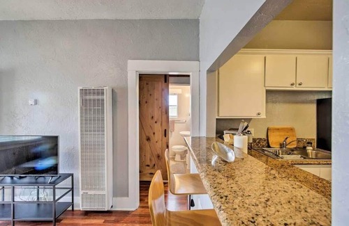 Bankers Hill Apartment | Cozy 2/1 Apt W/Balcony | San Diego