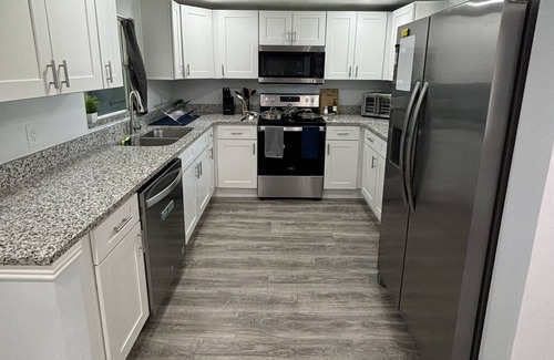 DeLand House | Cozy 2/2 Casita Retreat