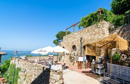 Montecastelli House | Cozy 2-Bedroom Apartment