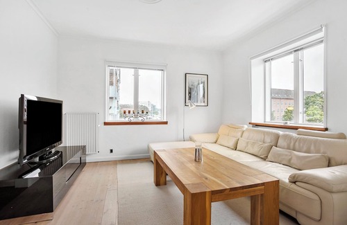 Aalborg Apartment | Cozy 2-Bed Apartment in Aalborg