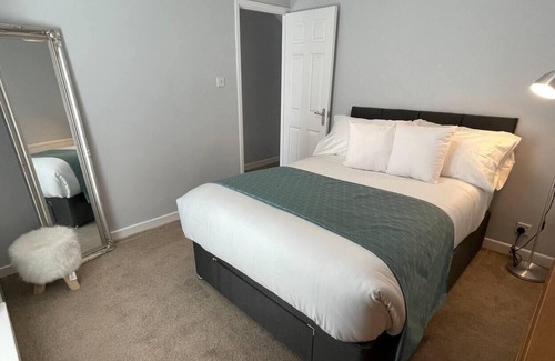 Merthyr Tydfil House | Cozy 2-Bed cottage in Merthyr, 5 mins to Bike Park