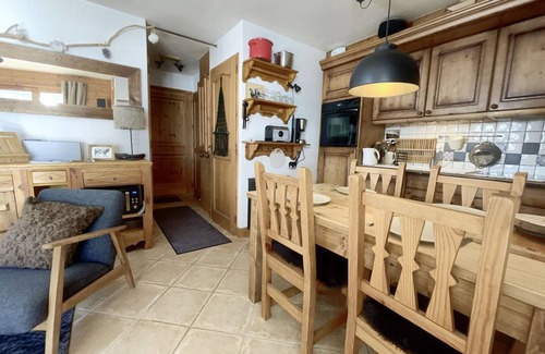 Les Carroz-d'Araches Apartment | Cozy 2-Bedroom Apartment: Near Pool & Ski Bus, Great Amenities