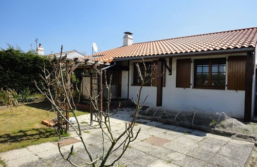 Saint-Jean-de-Monts House | Cozy 2-Bedroom House, Close to Beach & Shops, Sleeps 4