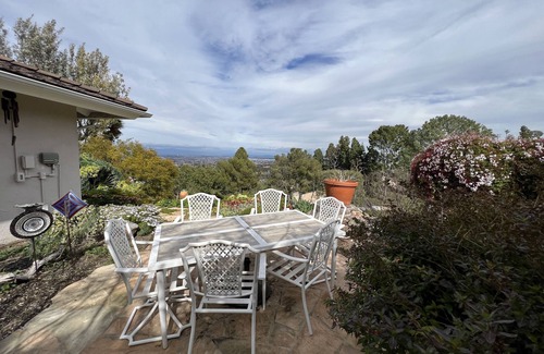 Los Angeles County House | Cozy 2 Bedroom in Rancho Palos Verdes