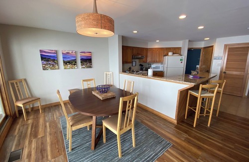 Nellysford Condo | Cozy 2-bedroom condo with stunning views of lovely Wintergreen WiFi, AC