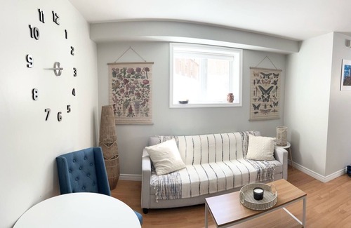 West End Apartment | Cozy 2-Bedroom Apartment in the Heart of the City