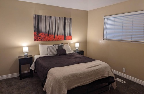 West Jordan Apartment | Cozy 2-bedroom apartment in nice Midvale with AC, WiFi