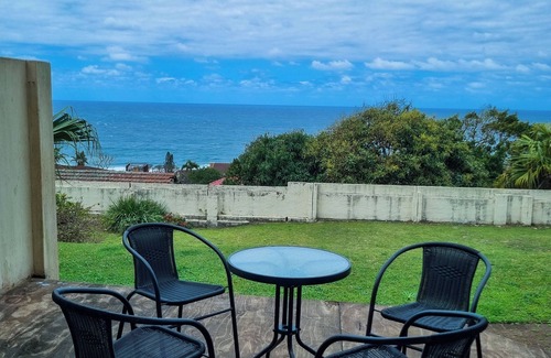 Margate Apartment | Cozy 2-bedroom apartment in tranquil Margate with WiFi