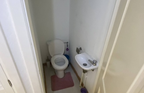 Meersel Apartment | Cozy 2-bedroom apartment in brilliant Lier with WiFi, AC