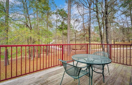 Conroe Apartment | Cozy 2-bedroom apartment with WiFi and fitness room in pleasant Conroe