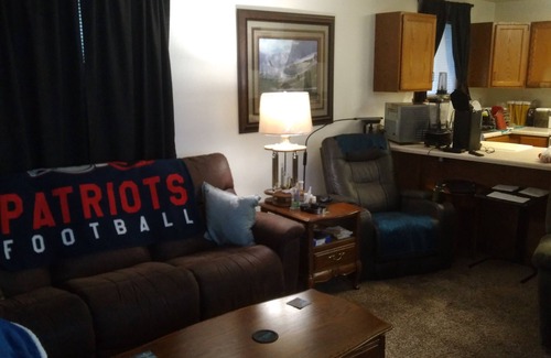 Fargo Apartment | Cozy 2-bedroom apartment in terrific Fargo with AC, Wi-Fi, centrally locatedn